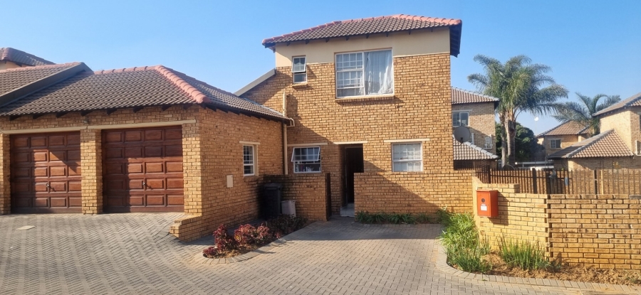 3 Bedroom Property for Sale in Willowbrook Gauteng