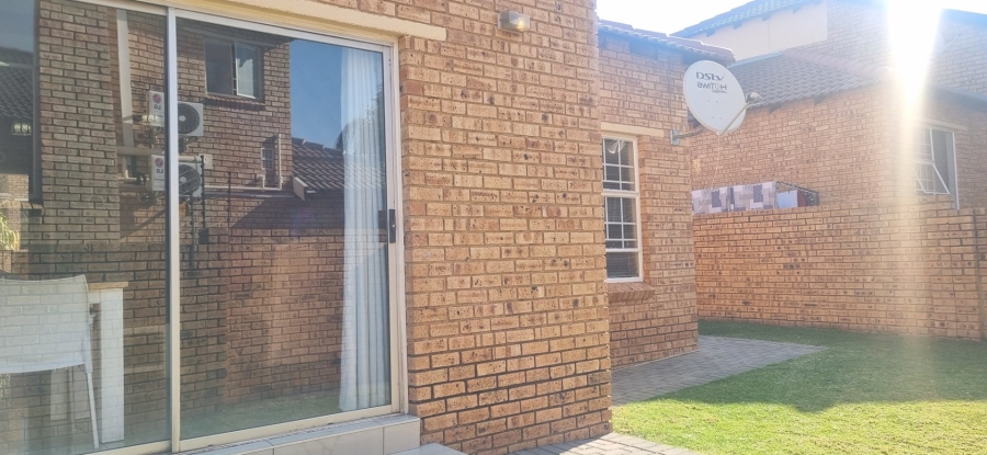 3 Bedroom Property for Sale in Willowbrook Gauteng