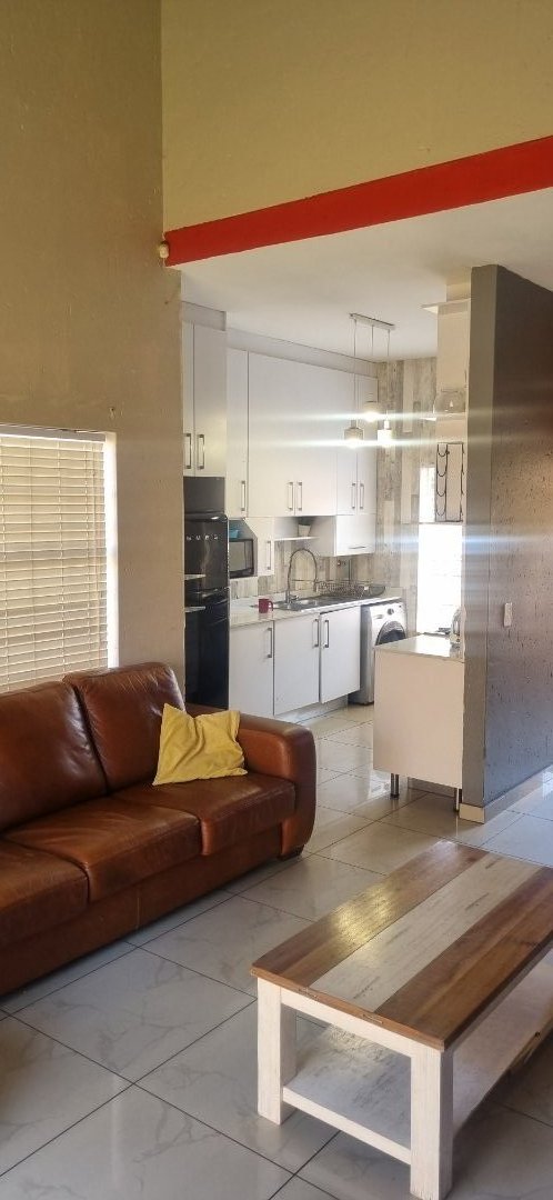 3 Bedroom Property for Sale in Willowbrook Gauteng