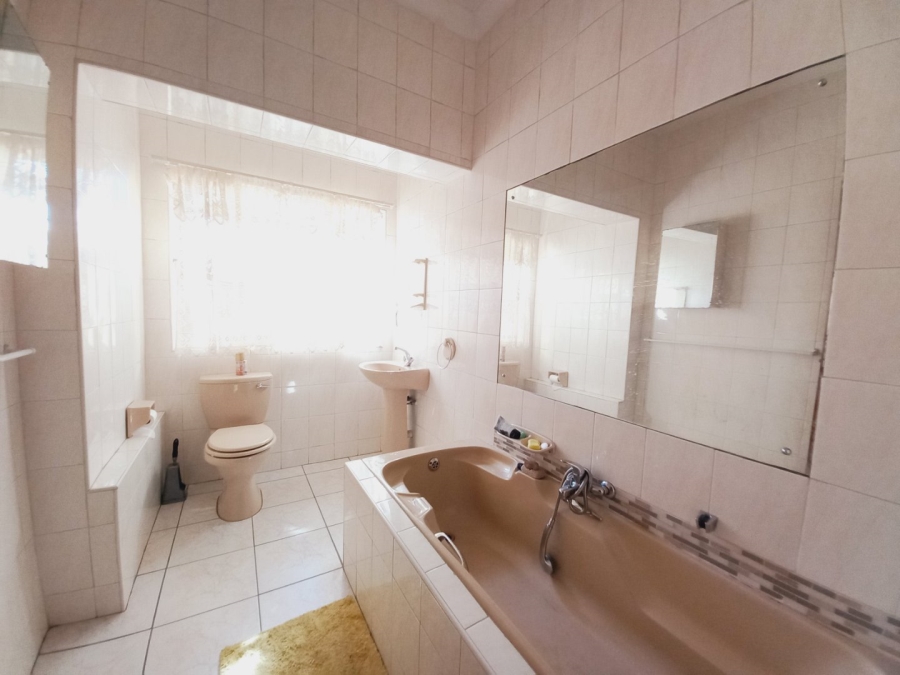 3 Bedroom Property for Sale in Primrose East Gauteng