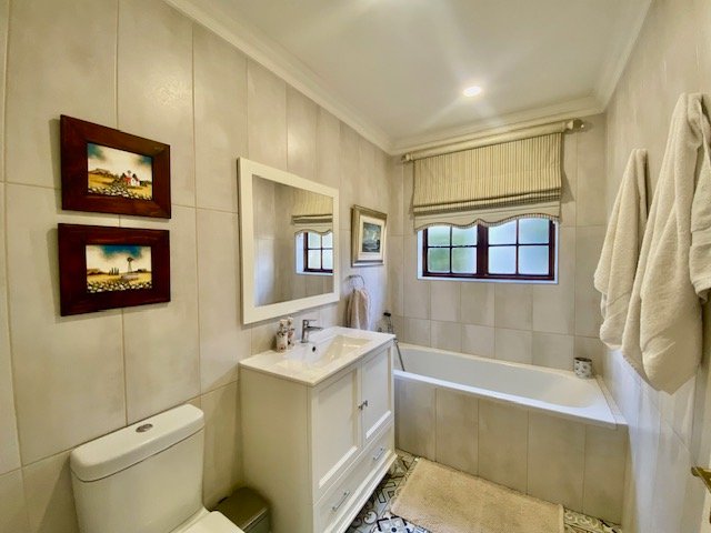 4 Bedroom Property for Sale in Fairland Gauteng
