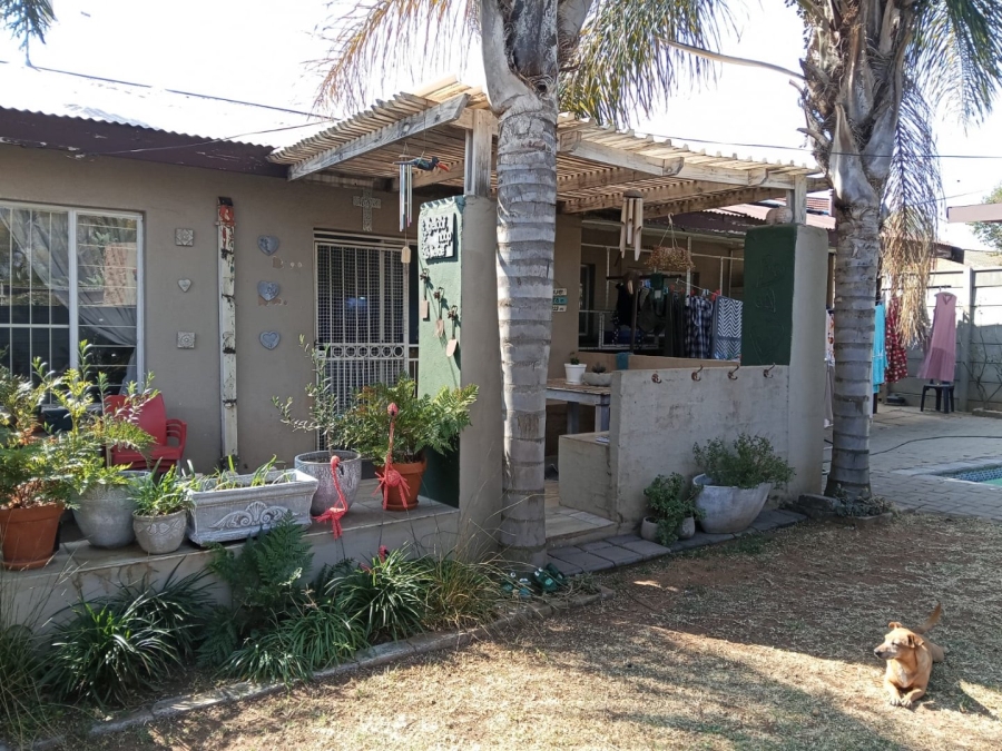 4 Bedroom Property for Sale in Krugersdorp North Gauteng