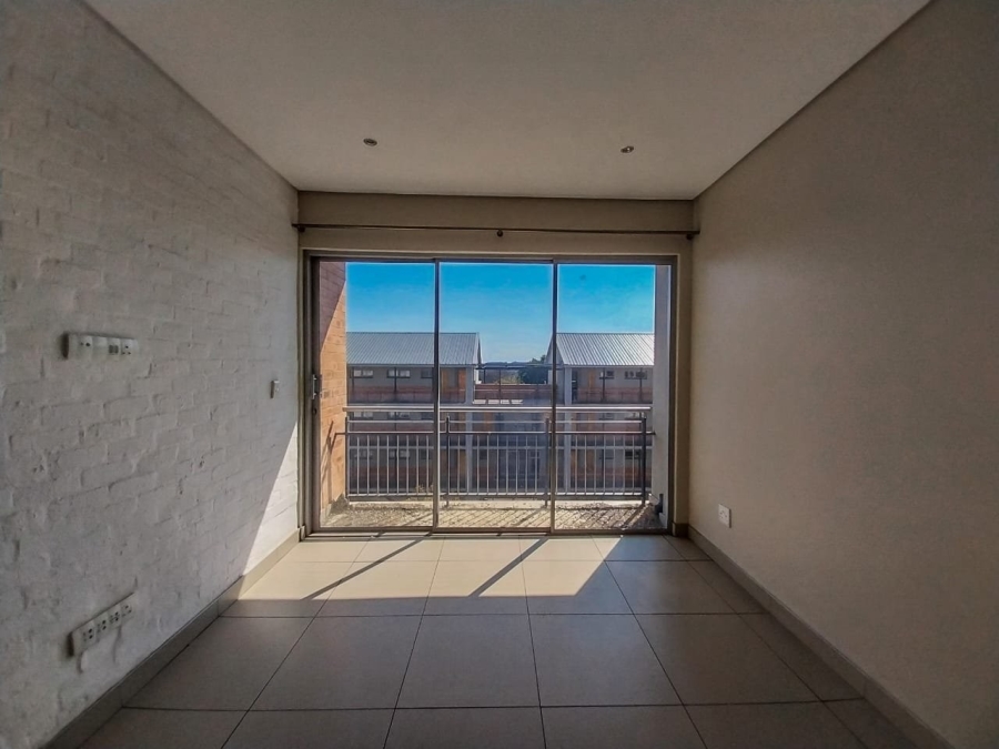 2 Bedroom Property for Sale in Nieuw Muckleneuk Gauteng