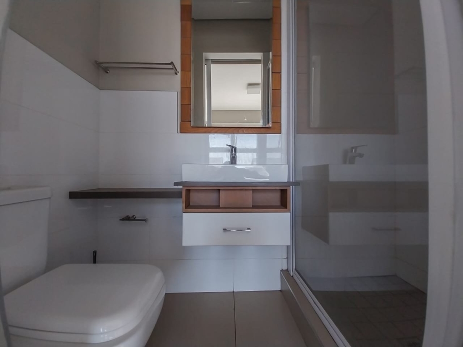 2 Bedroom Property for Sale in Nieuw Muckleneuk Gauteng