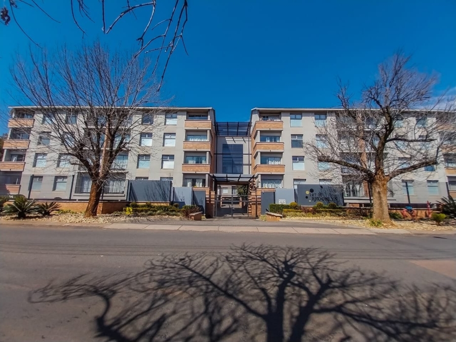 2 Bedroom Property for Sale in Nieuw Muckleneuk Gauteng