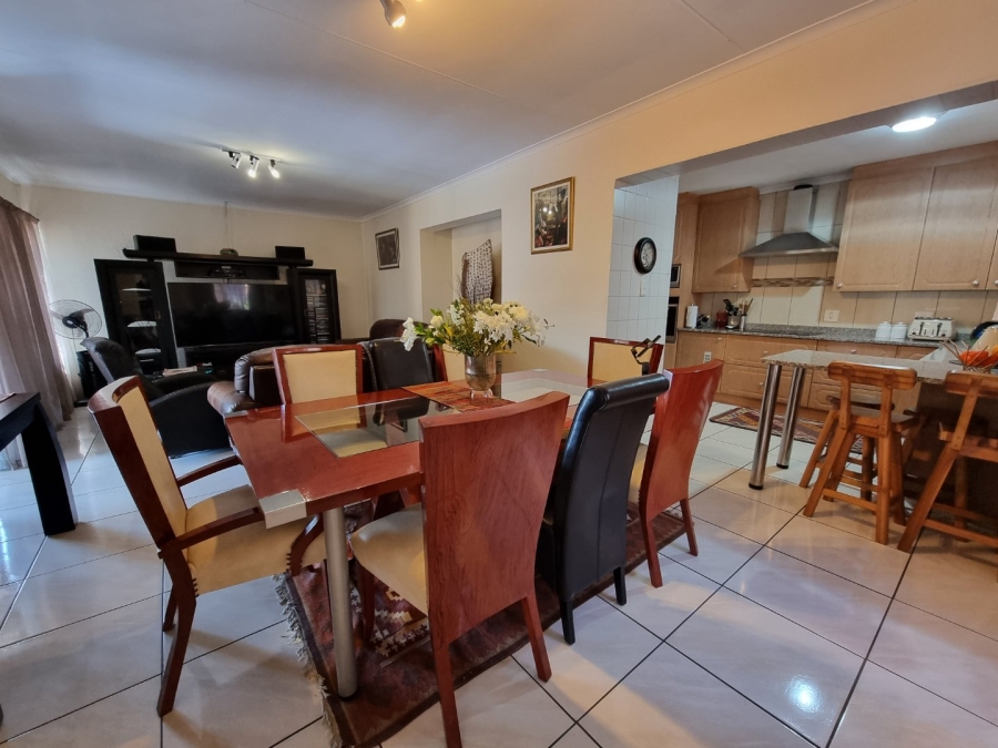 3 Bedroom Property for Sale in Zwartkop Gauteng