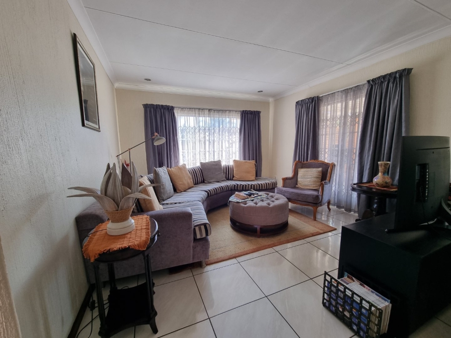 3 Bedroom Property for Sale in Zwartkop Gauteng