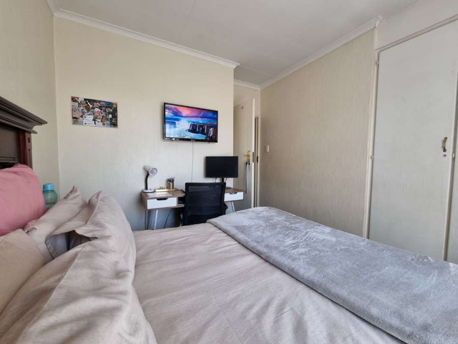 3 Bedroom Property for Sale in Zwartkop Gauteng