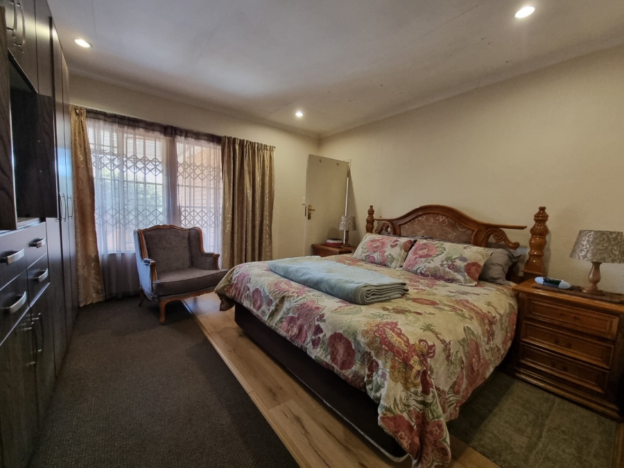 3 Bedroom Property for Sale in Zwartkop Gauteng