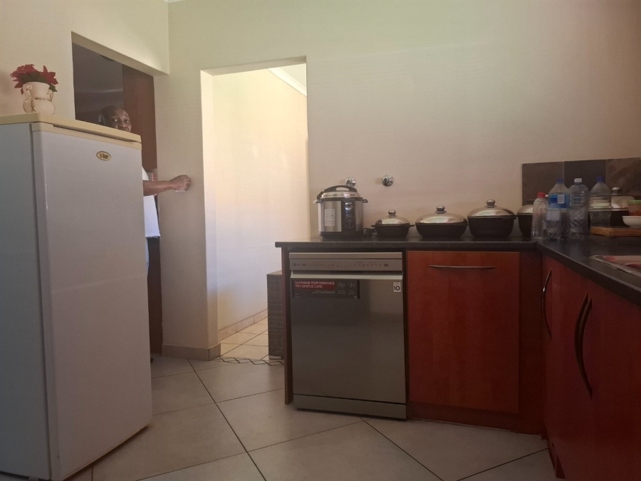 4 Bedroom Property for Sale in Ninapark Gauteng