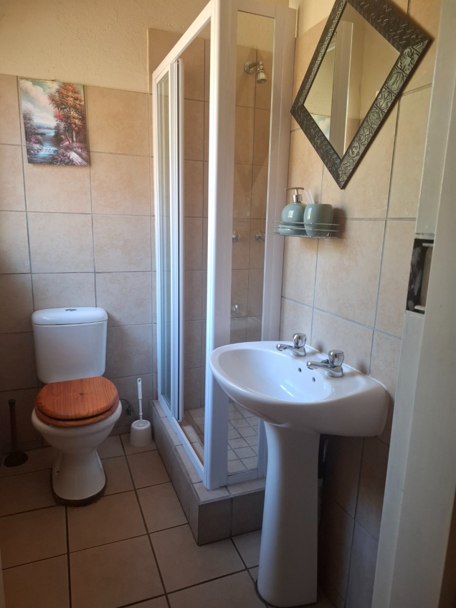 4 Bedroom Property for Sale in Ninapark Gauteng