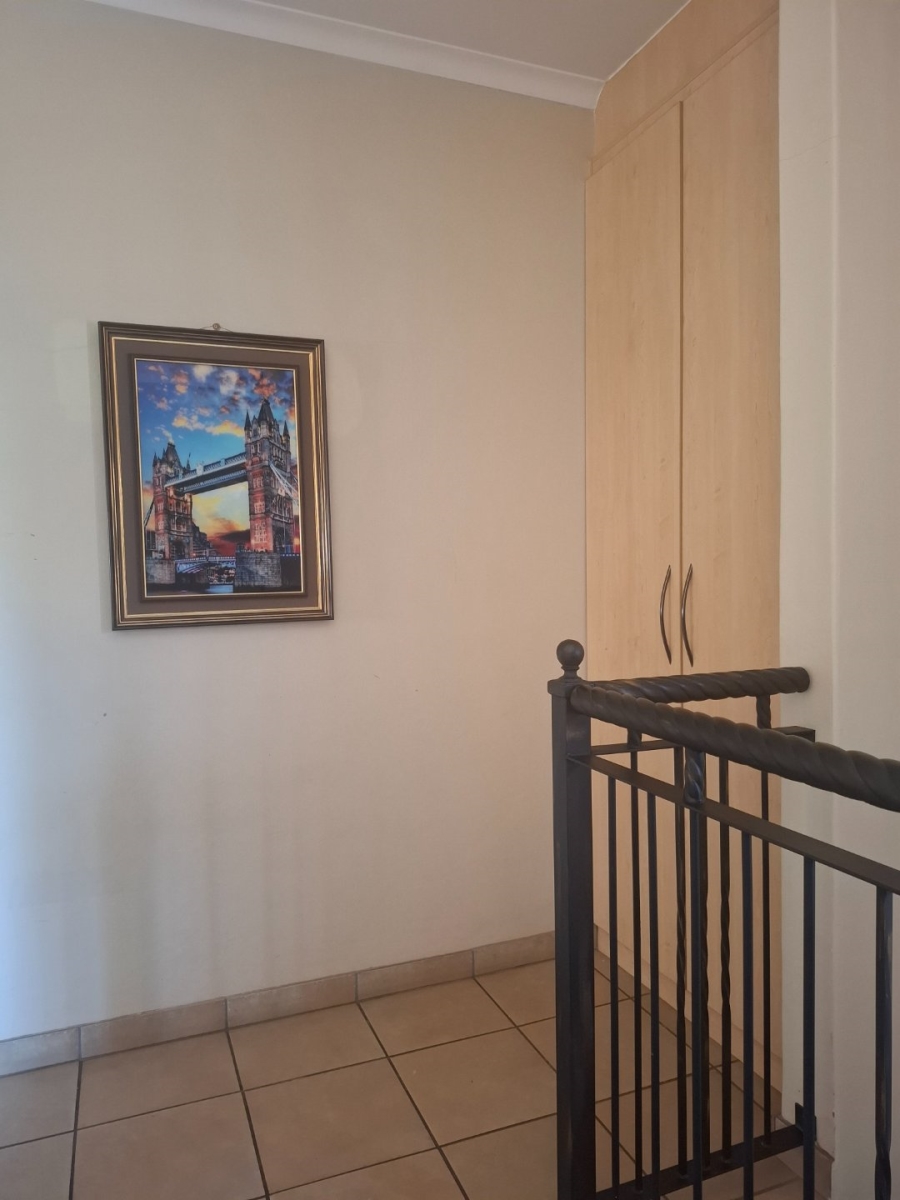 4 Bedroom Property for Sale in Ninapark Gauteng