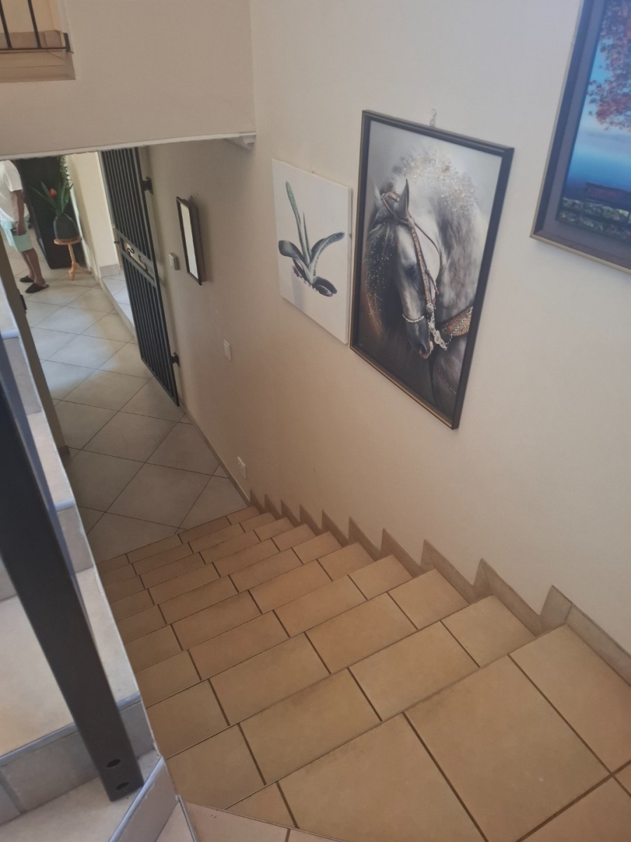 4 Bedroom Property for Sale in Ninapark Gauteng