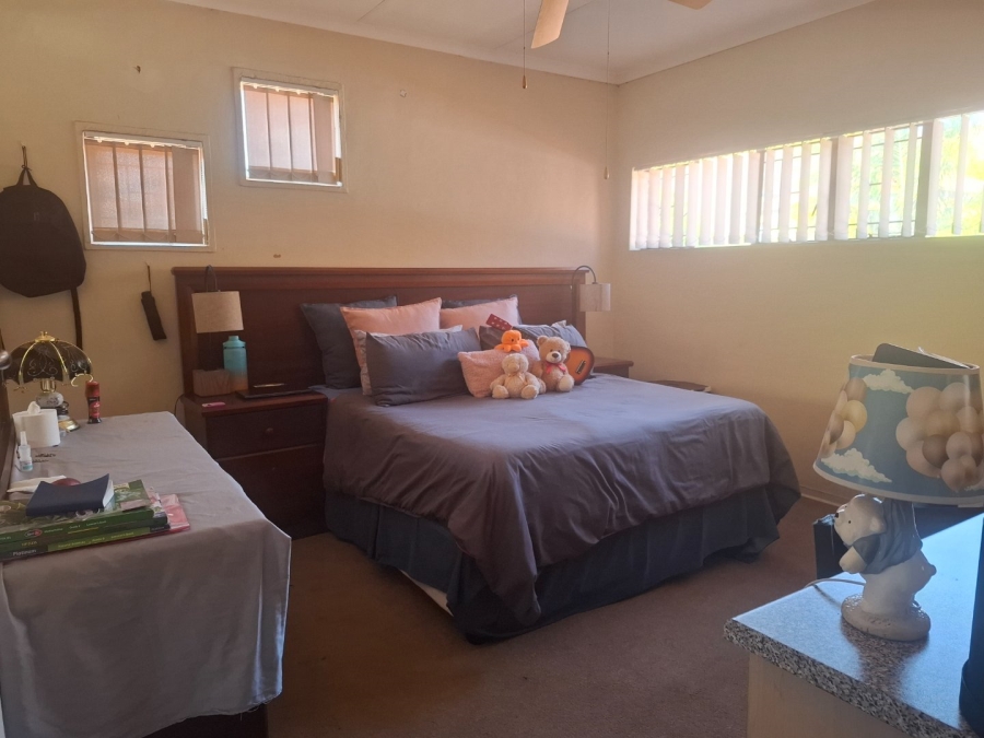 4 Bedroom Property for Sale in Ninapark Gauteng