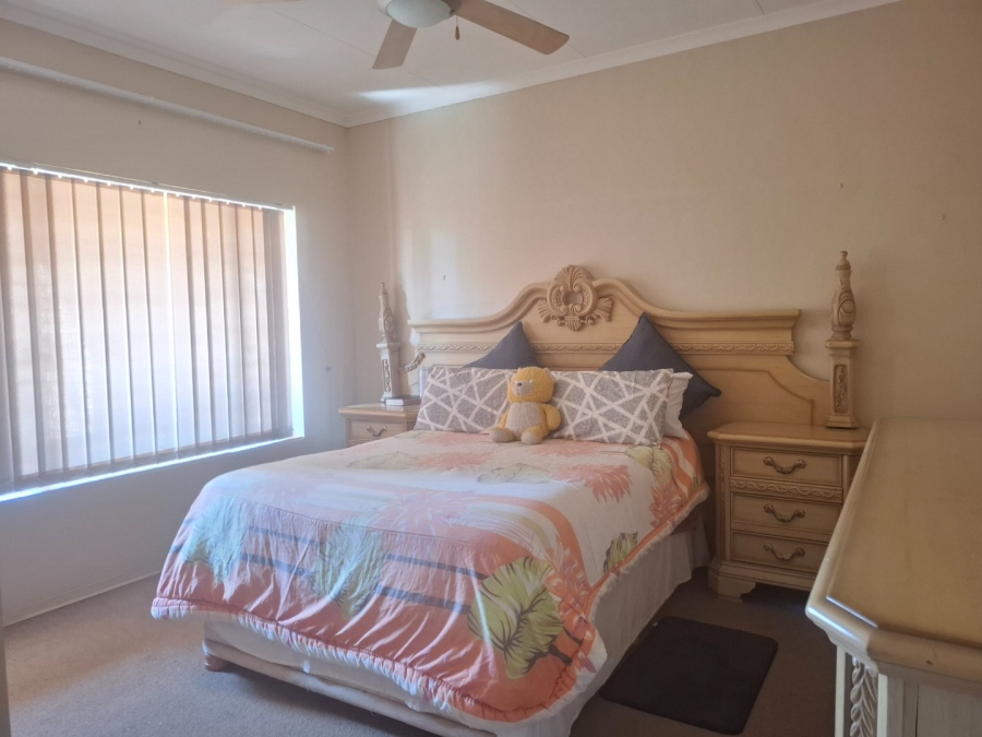 4 Bedroom Property for Sale in Ninapark Gauteng