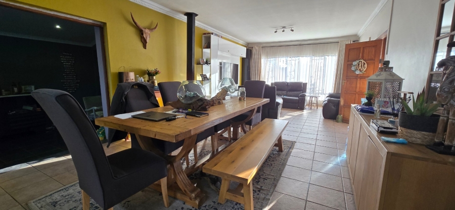 To Let 4 Bedroom Property for Rent in Randhart Gauteng