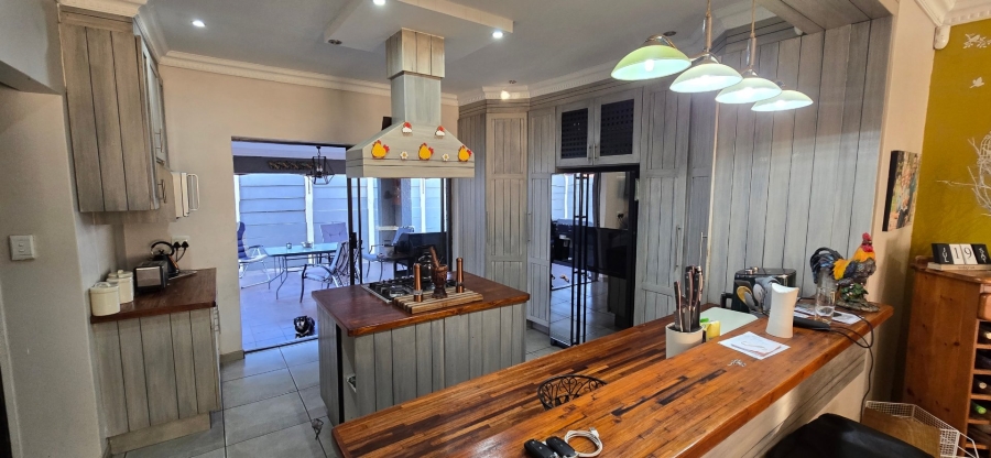 To Let 4 Bedroom Property for Rent in Randhart Gauteng