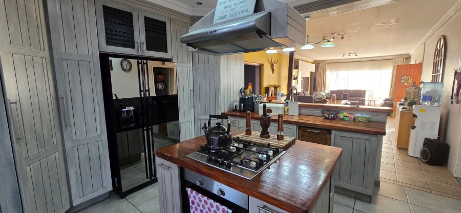 To Let 4 Bedroom Property for Rent in Randhart Gauteng