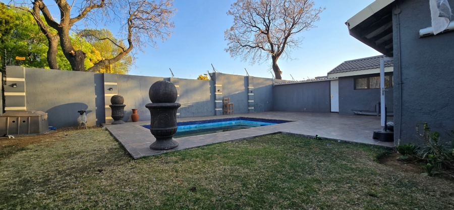 To Let 4 Bedroom Property for Rent in Randhart Gauteng