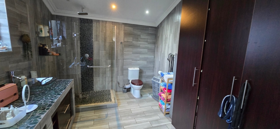To Let 4 Bedroom Property for Rent in Randhart Gauteng