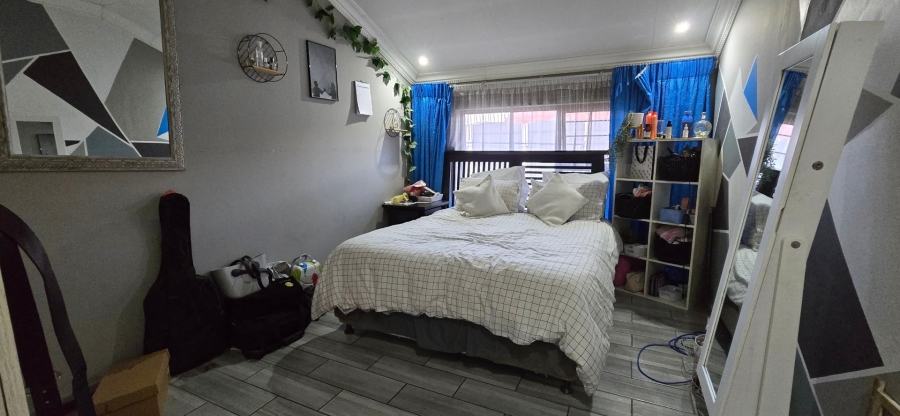 To Let 4 Bedroom Property for Rent in Randhart Gauteng