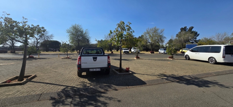 To Let commercial Property for Rent in Verwoerdpark Gauteng