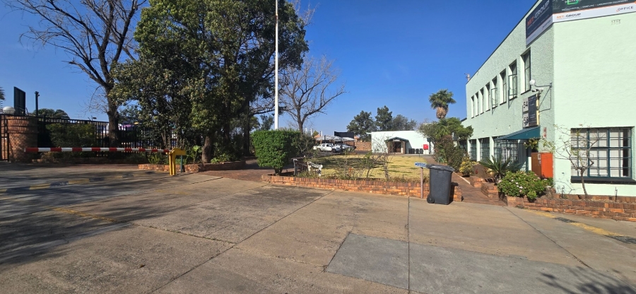 To Let commercial Property for Rent in Verwoerdpark Gauteng