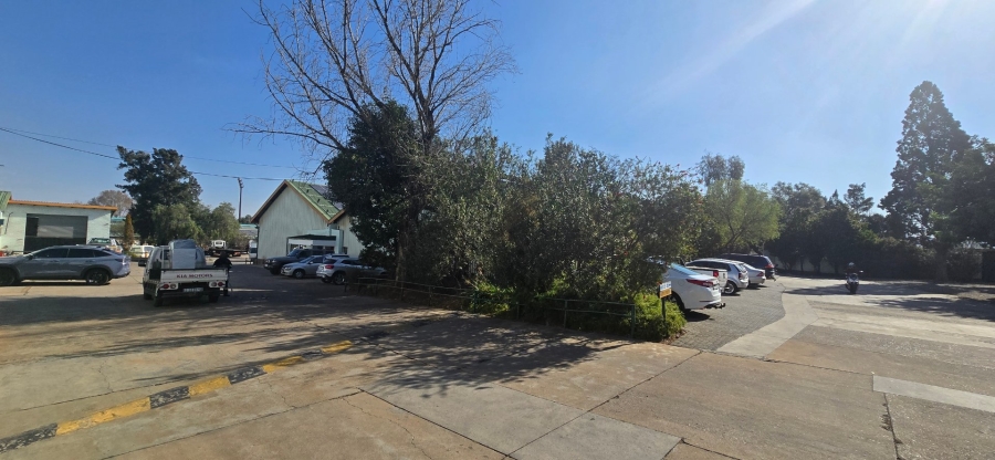 To Let commercial Property for Rent in Verwoerdpark Gauteng