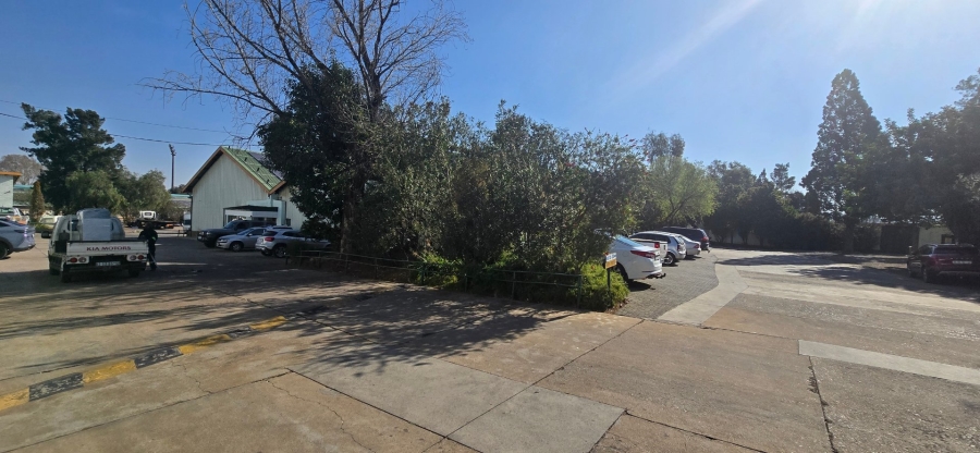 To Let commercial Property for Rent in Verwoerdpark Gauteng