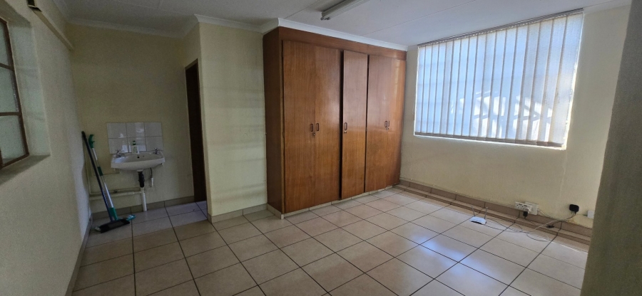 To Let commercial Property for Rent in Verwoerdpark Gauteng