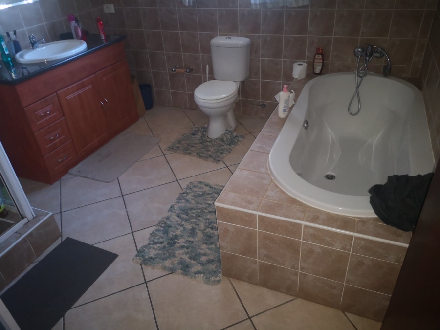 4 Bedroom Property for Sale in Solheim Gauteng