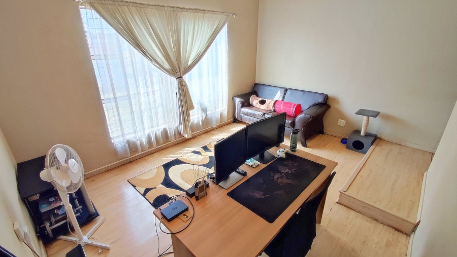 4 Bedroom Property for Sale in Wierda Park Gauteng