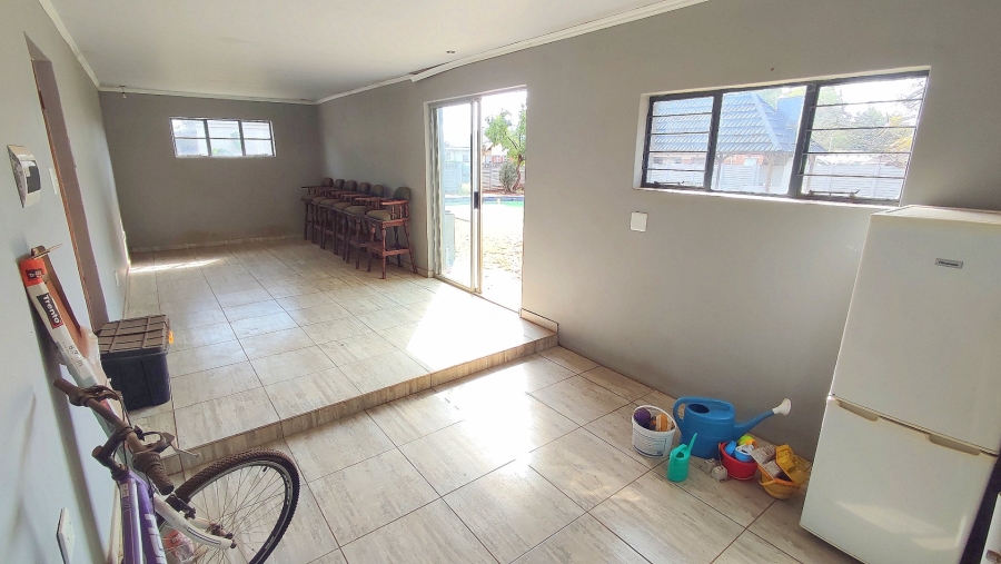 4 Bedroom Property for Sale in Wierda Park Gauteng