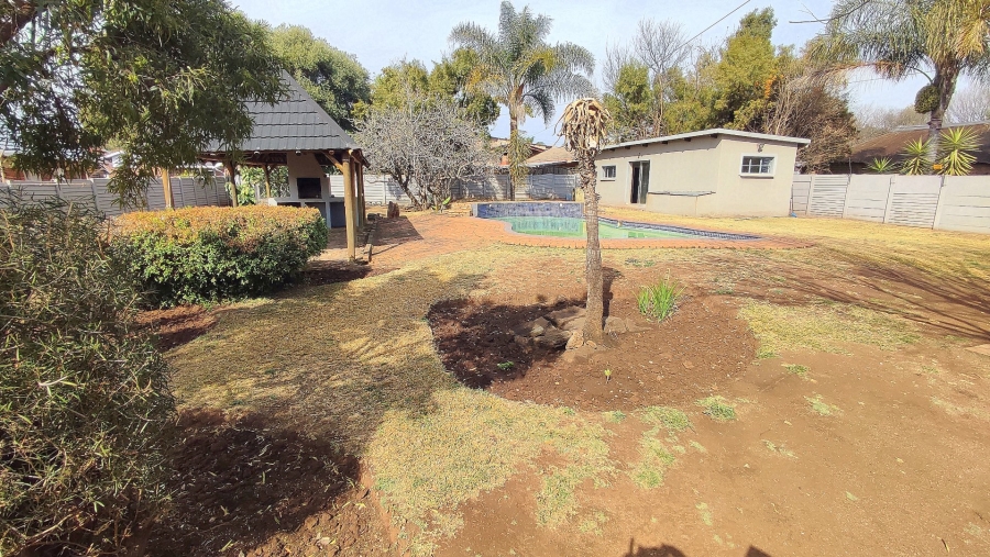 4 Bedroom Property for Sale in Wierda Park Gauteng
