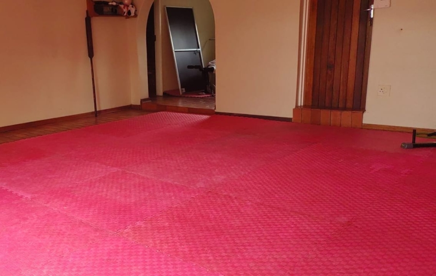4 Bedroom Property for Sale in Wierda Park Gauteng
