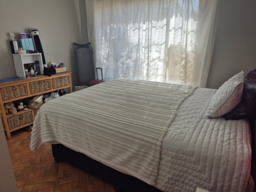 2 Bedroom Property for Sale in The Reeds Gauteng