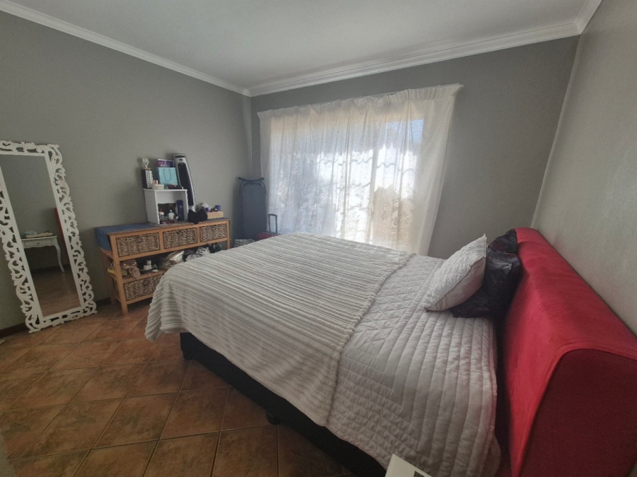 2 Bedroom Property for Sale in The Reeds Gauteng