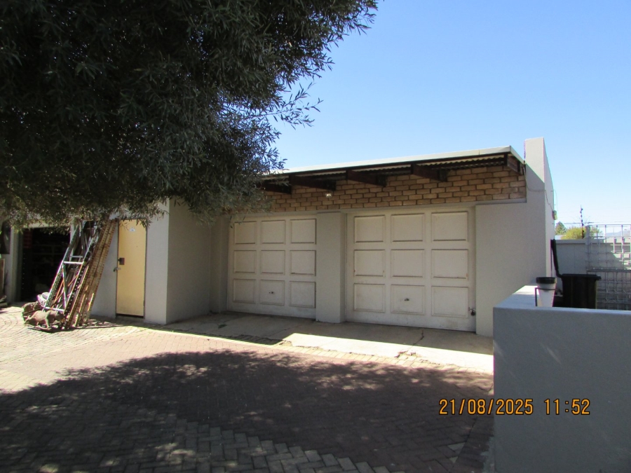 3 Bedroom Property for Sale in Erasmus Gauteng