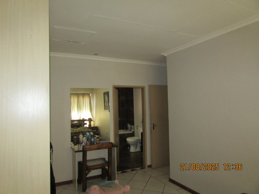 3 Bedroom Property for Sale in Erasmus Gauteng