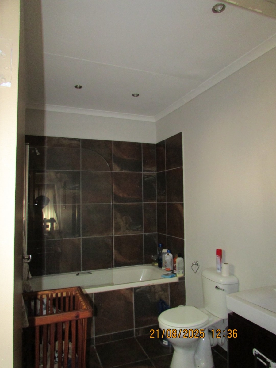 3 Bedroom Property for Sale in Erasmus Gauteng