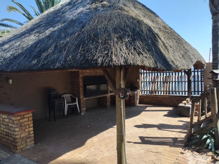 4 Bedroom Property for Sale in Solheim Gauteng