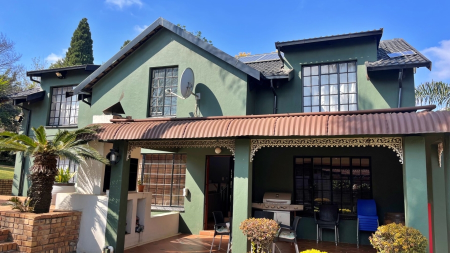 6 Bedroom Property for Sale in Pierre Van Ryneveld Gauteng