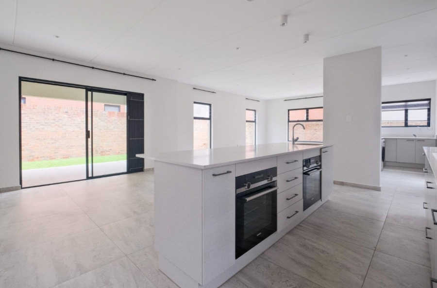 To Let 3 Bedroom Property for Rent in Carlswald Gauteng