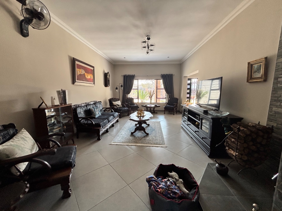  Bedroom Property for Sale in Erasmus Gauteng