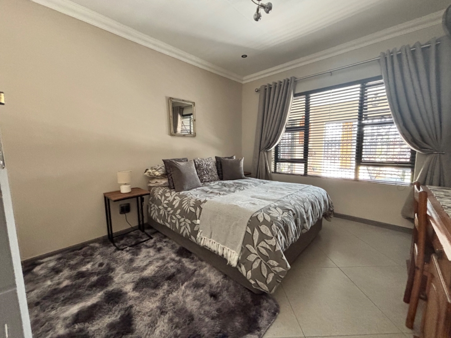  Bedroom Property for Sale in Erasmus Gauteng