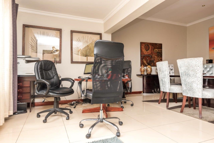 To Let 4 Bedroom Property for Rent in Observatory Gauteng