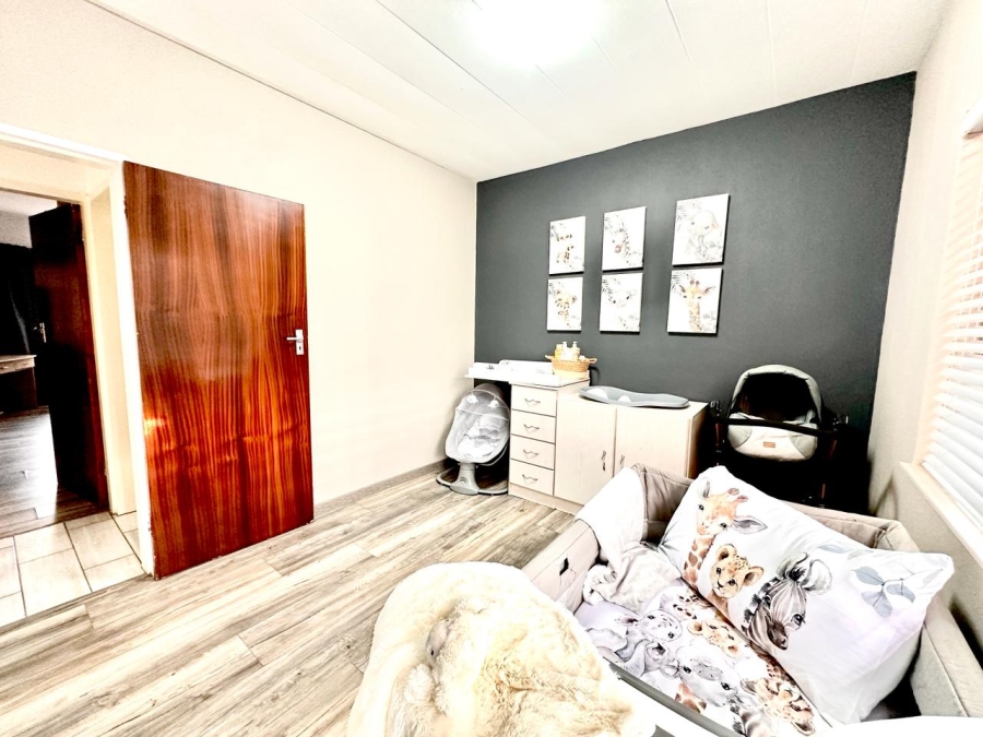 To Let 2 Bedroom Property for Rent in Albemarle Ext 1 Gauteng
