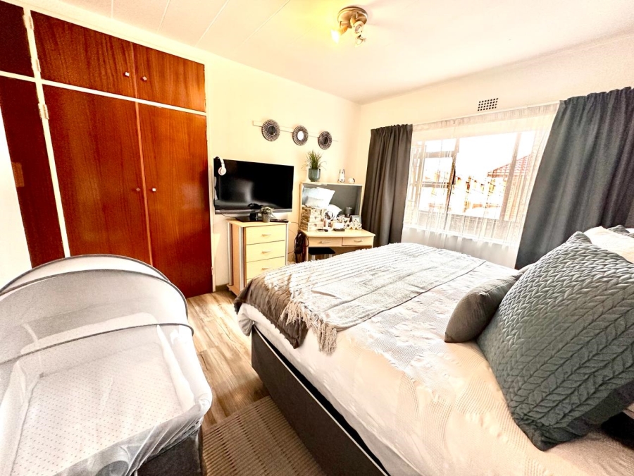 To Let 2 Bedroom Property for Rent in Albemarle Ext 1 Gauteng