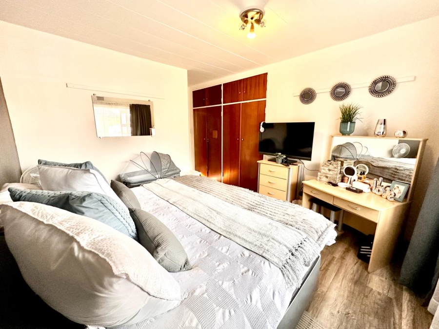 To Let 2 Bedroom Property for Rent in Albemarle Ext 1 Gauteng