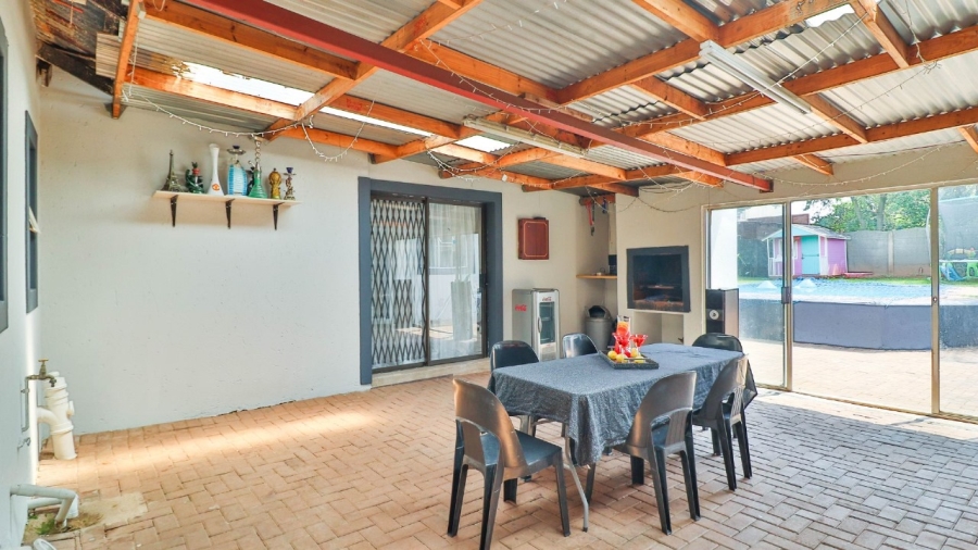 3 Bedroom Property for Sale in Sunnyridge Gauteng